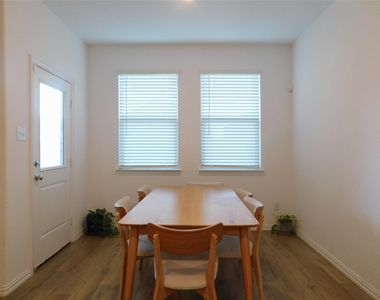 3500 Kingsview Drive - Photo Thumbnail 10