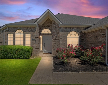 7512 Brookview Drive - Photo Thumbnail 6