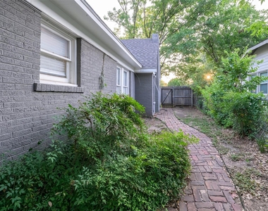 3141 Wabash Avenue - Photo Thumbnail 16