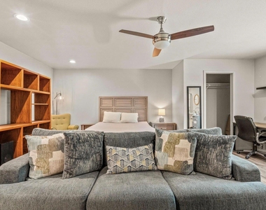 3141 Wabash Avenue - Photo Thumbnail 10