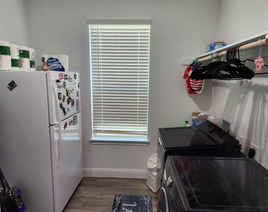 1000 Nogalito Avenue - Photo Thumbnail 20