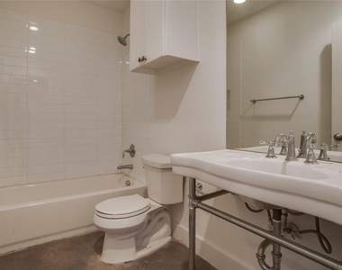 602 Finley Court - Photo Thumbnail 6