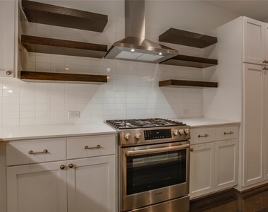 602 Finley Court - Photo Thumbnail 16