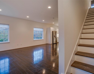 602 Finley Court - Photo Thumbnail 23