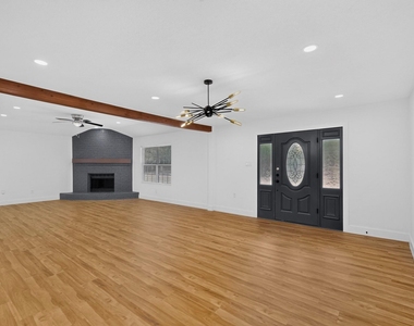 6000 Cool Springs Drive - Photo Thumbnail 3