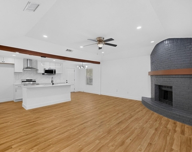 6000 Cool Springs Drive - Photo Thumbnail 6