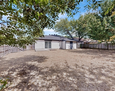 6000 Cool Springs Drive - Photo Thumbnail 35