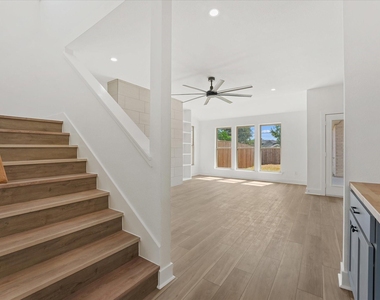 3786 Wenatche Drive - Photo Thumbnail 4