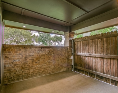 3313 Darion Lane - Photo Thumbnail 4
