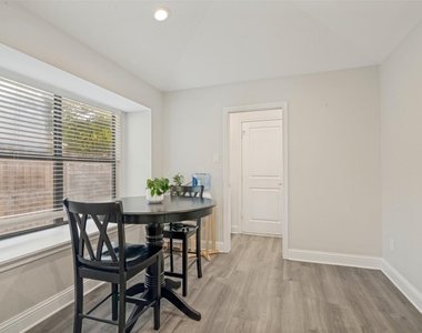 3313 Darion Lane - Photo Thumbnail 11