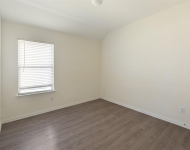 117 Willowbend Loop - Photo Thumbnail 16
