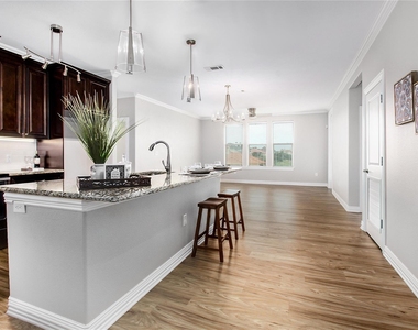 2500 King Arthur Boulevard - Photo Thumbnail 6