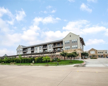 2500 King Arthur Boulevard - Photo Thumbnail 1