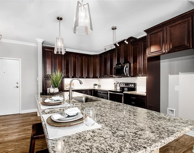 2500 King Arthur Boulevard - Photo Thumbnail 4