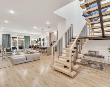7519 Robin Road - Photo Thumbnail 6