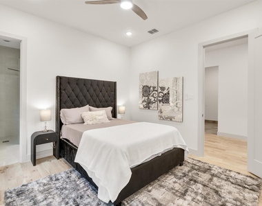 7519 Robin Road - Photo Thumbnail 15
