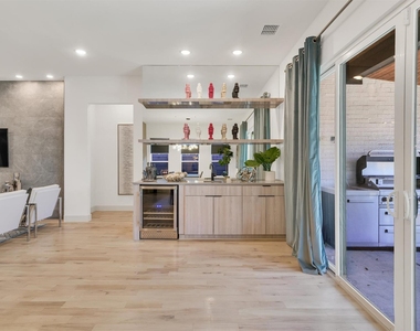 7519 Robin Road - Photo Thumbnail 23