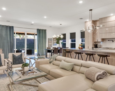 7519 Robin Road - Photo Thumbnail 7
