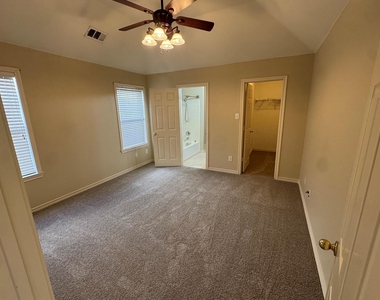 8831 Holliday Lane - Photo Thumbnail 5