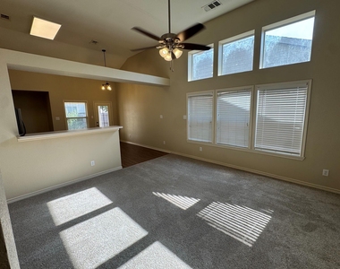 8831 Holliday Lane - Photo Thumbnail 4
