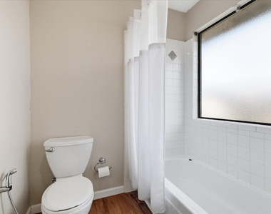 2909 Menlo Park Lane - Photo Thumbnail 22