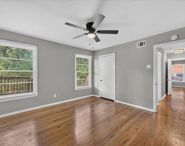 7433 Vallejo Drive - Photo Thumbnail 15