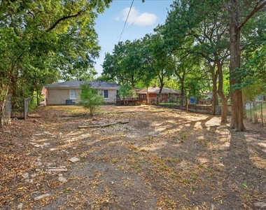 7433 Vallejo Drive - Photo Thumbnail 24