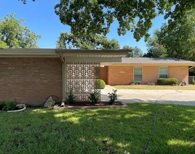 4616 Fawn Drive - Photo Thumbnail 1