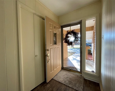 4616 Fawn Drive - Photo Thumbnail 5