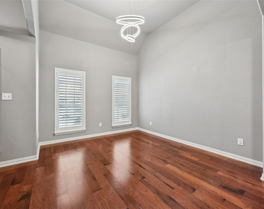 507 Mattie Lane - Photo Thumbnail 4