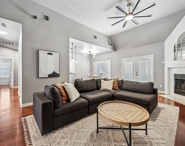 507 Mattie Lane - Photo Thumbnail 6