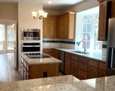 4581 Hinton Drive - Photo Thumbnail 2