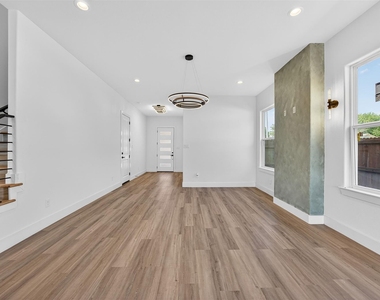 2701 S Jones Street - Photo Thumbnail 22