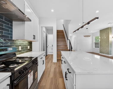 2701 S Jones Street - Photo Thumbnail 29