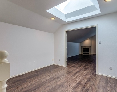 204 Forest Lane - Photo Thumbnail 21