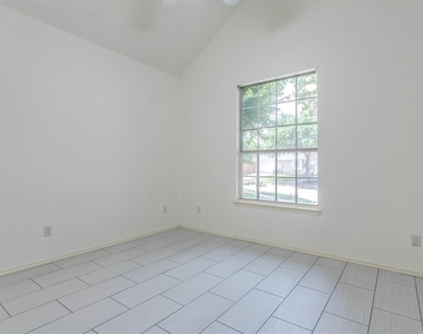 204 Forest Lane - Photo Thumbnail 28