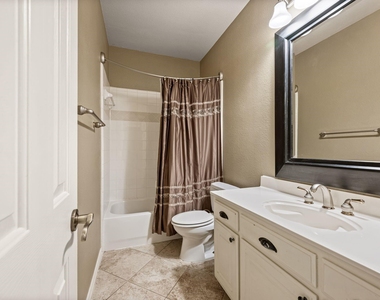 3316 Lexington Avenue - Photo Thumbnail 30