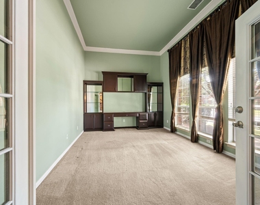 3316 Lexington Avenue - Photo Thumbnail 5
