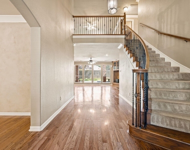 3316 Lexington Avenue - Photo Thumbnail 9