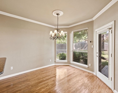3316 Lexington Avenue - Photo Thumbnail 14