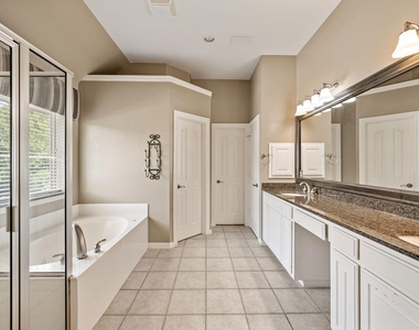 3316 Lexington Avenue - Photo Thumbnail 24