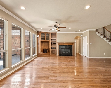 3316 Lexington Avenue - Photo Thumbnail 13