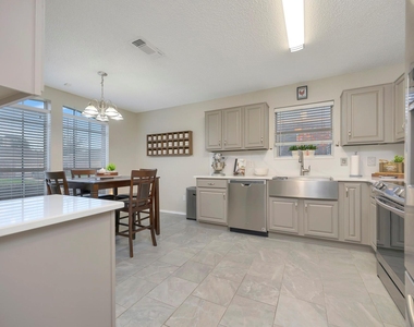 6354 Stonewater Bend Trail - Photo Thumbnail 3