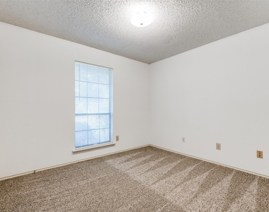 2108 Promontory Point - Photo Thumbnail 12