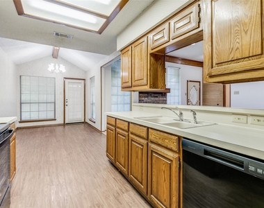 2108 Promontory Point - Photo Thumbnail 8