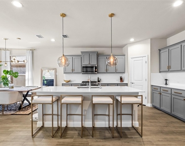 5505 Cypress Point Drive - Photo Thumbnail 5