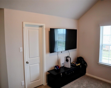 7024 Llano Drive - Photo Thumbnail 31
