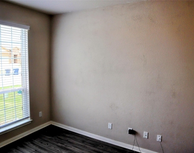7024 Llano Drive - Photo Thumbnail 7