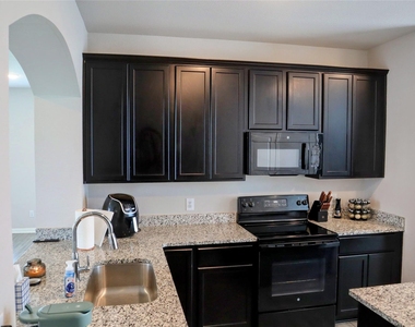 7024 Llano Drive - Photo Thumbnail 11