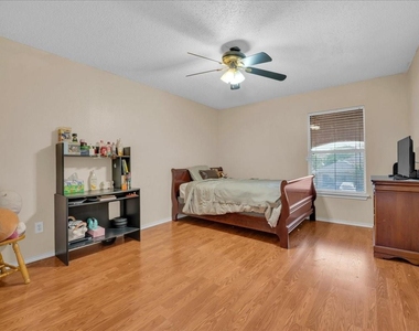 6610 Beryl Drive - Photo Thumbnail 21